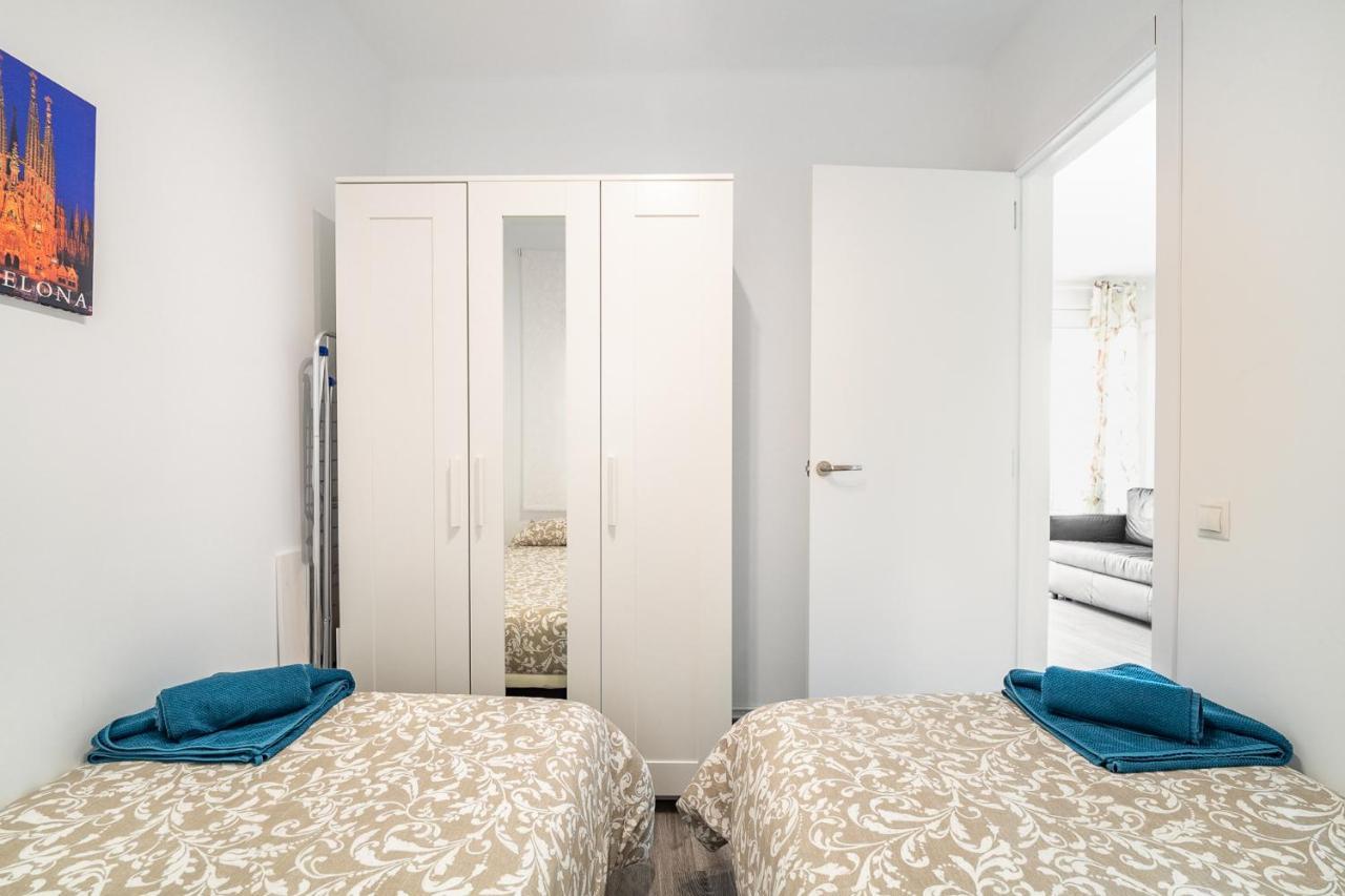 Lovely Apartment Barca 2 Sant Adrià de Besòs Extérieur photo